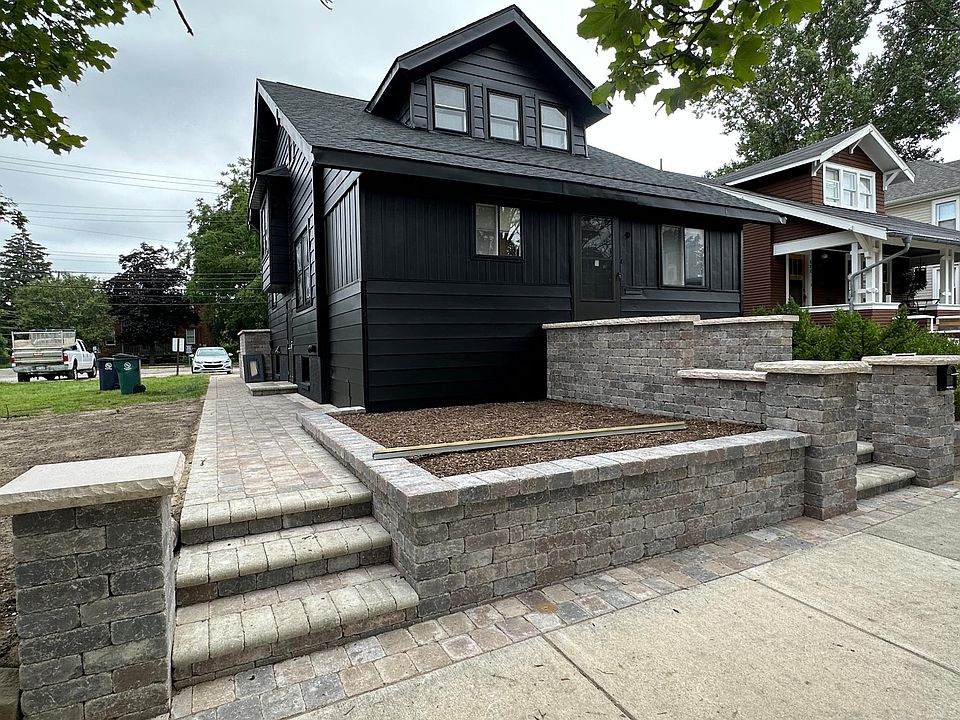 1st image of 526 N Washington Ave #2