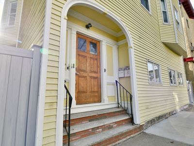 206 Pearl St APT 1A, Somerville, MA, 02145