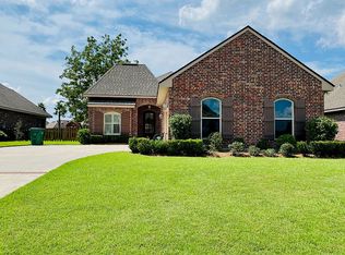 124 Little Lake Dr, Thibodaux, LA 70301