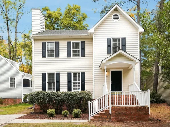5017 Royal Dornoch Dr, Raleigh, NC 27604