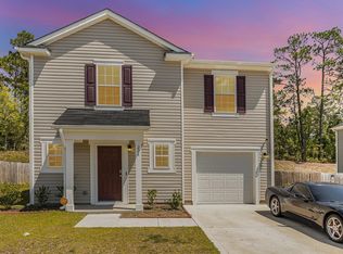 226 Hallow Oak St, Spring Lake, NC 28390