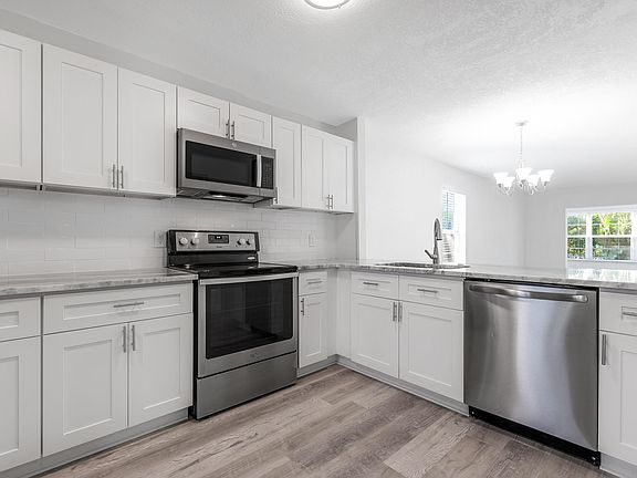 5th image of 2825 Casita Way #101