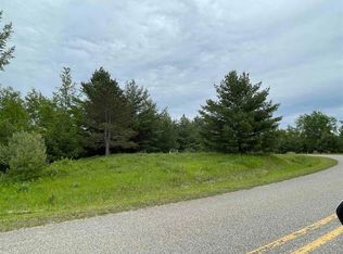 1560 Armchester Ct, Gladwin, MI 48624