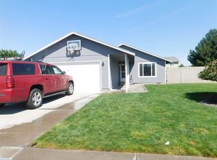 6503 Wrigley Dr, Pasco, WA 99301