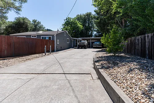 300 Ioli Ranch Cir Photo 1