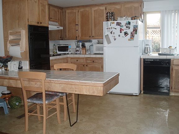 3rd image of 1184 Muriel Ct