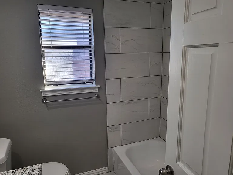 7404 Glen Haven Dr — Photo 8