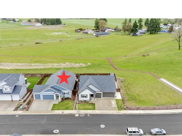 2432 W 15th Ave, Junction City, OR 97448
