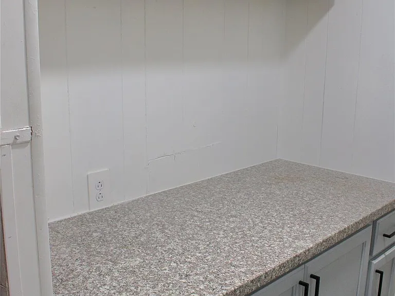 21615 Erika Ct — Photo 8
