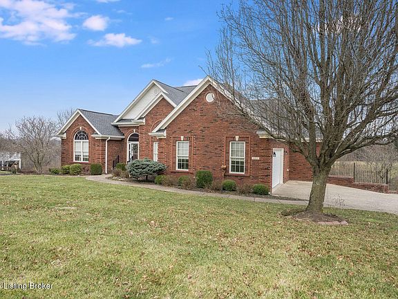 4th image of 4011 Lake Ridge Way