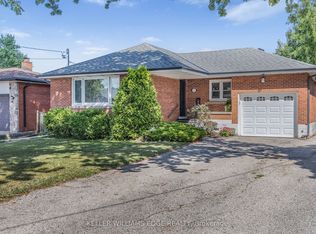 125 Warren Ave, Hamilton, ON L9A 3C9