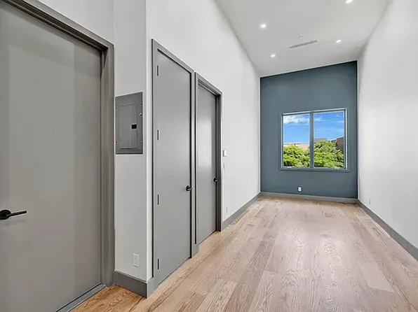 507 Herkimer Street 3B image 2 of 13