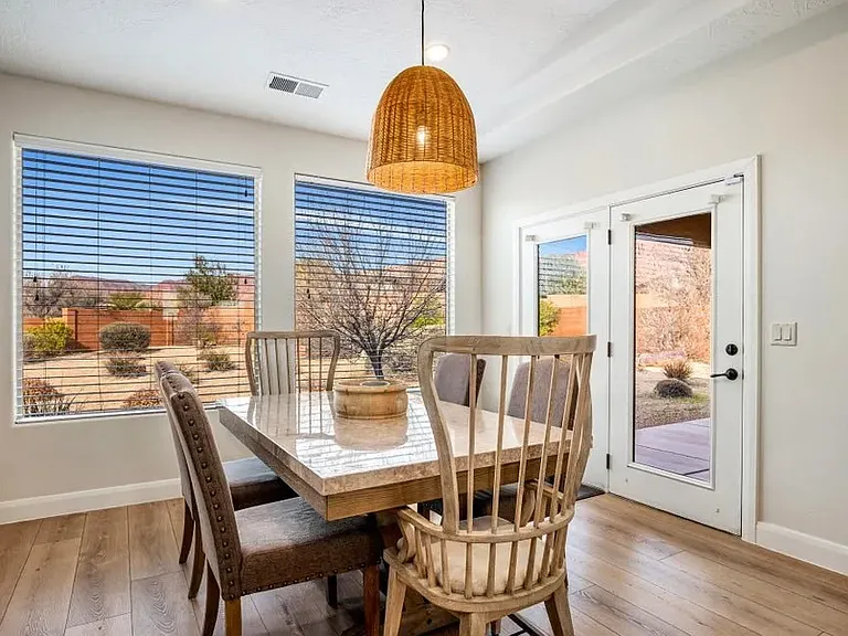 143 N Cortez Trl — Photo 11
