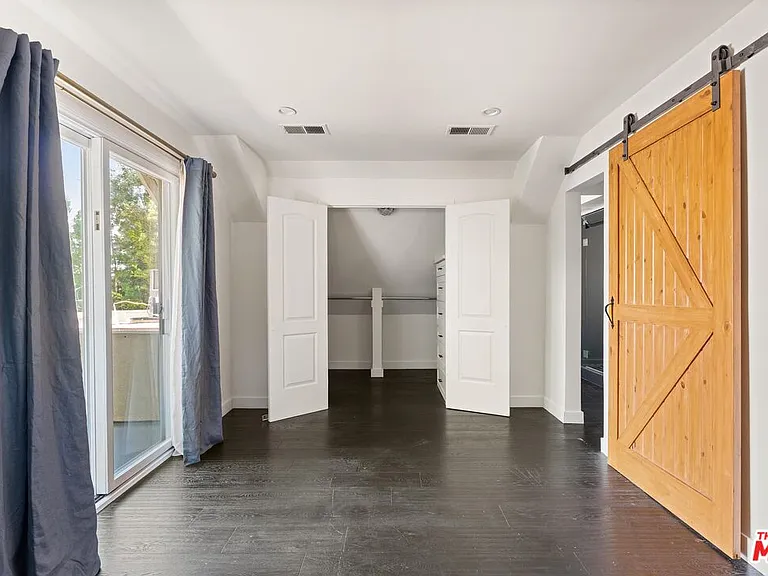 1322 N Cherokee Ave — Photo 10