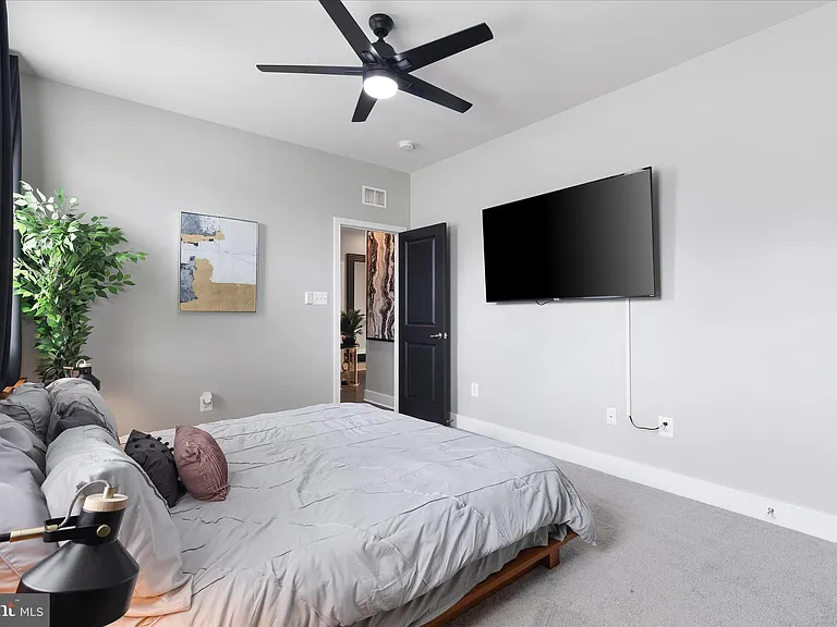 5680 Lewis Carroll Dr — Photo 33