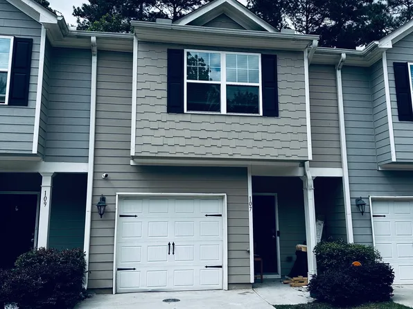 107 Highwood Ln, East Pt, GA 30344