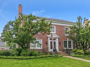 3435 N Shepard Ave, Milwaukee, WI 53211