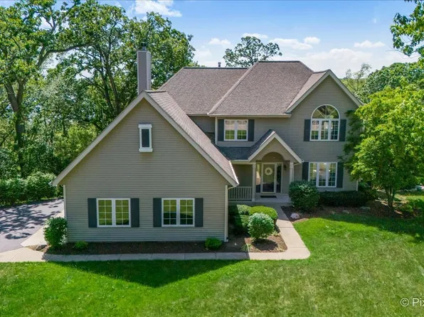 9124 262nd Ave, Salem, WI 53168