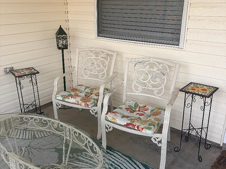 1650 Duran Dr — Photo 2