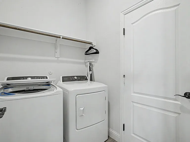 1004 Deer Ridge Dr — Photo 18