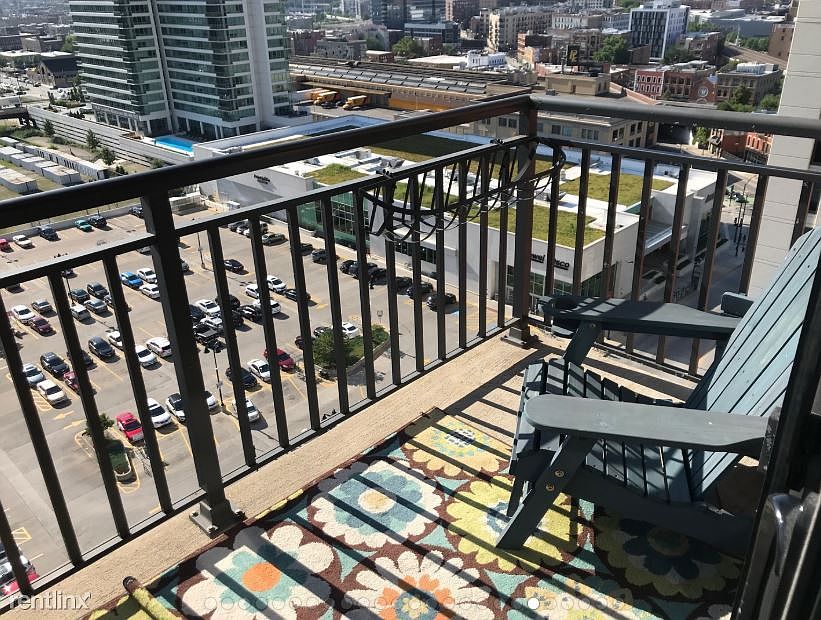 1st image of 330 N Jefferson St APT 1808
