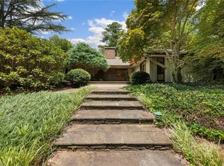 2869 Fairmont Rd, Winston Salem, NC 27106