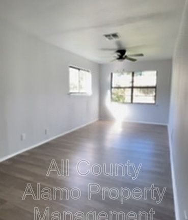 3rd image of 7507 Glen Mont