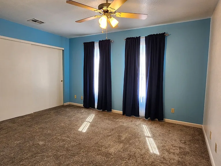 2060 Mesquite Ln #F104 — Photo 6