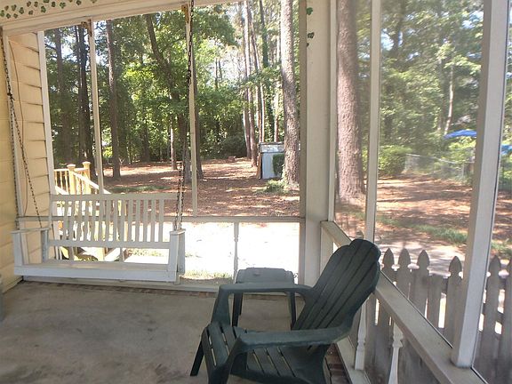 5th image of 205 Irongate Dr