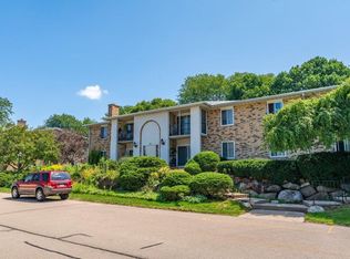 25 Golf Course Rd UNIT B, Madison, WI 53704