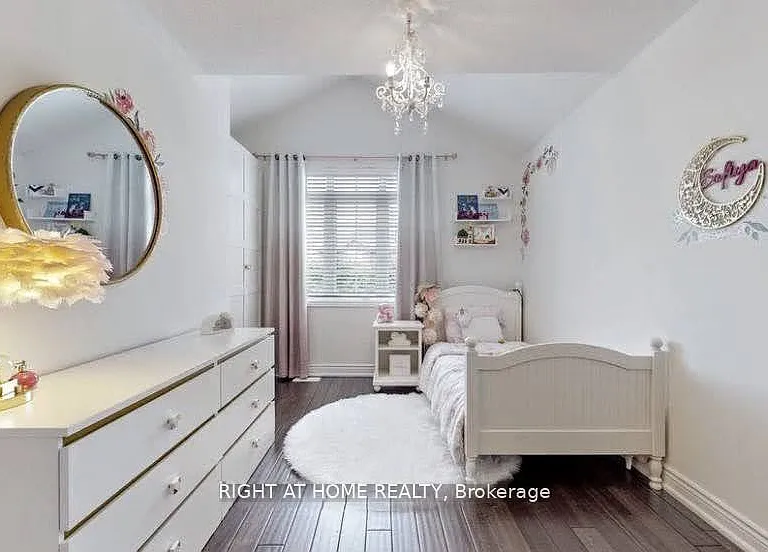 1138 Woodington Ln — Photo 11
