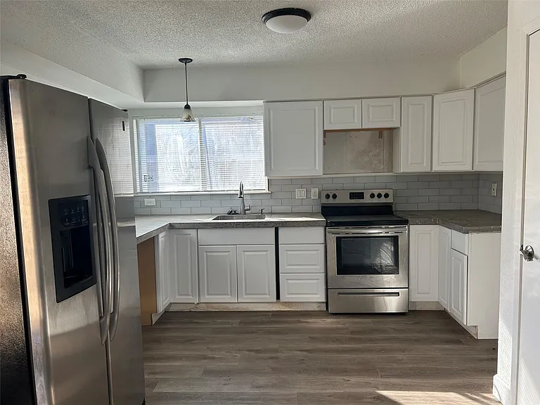6119 Dryad Dr — Photo 12