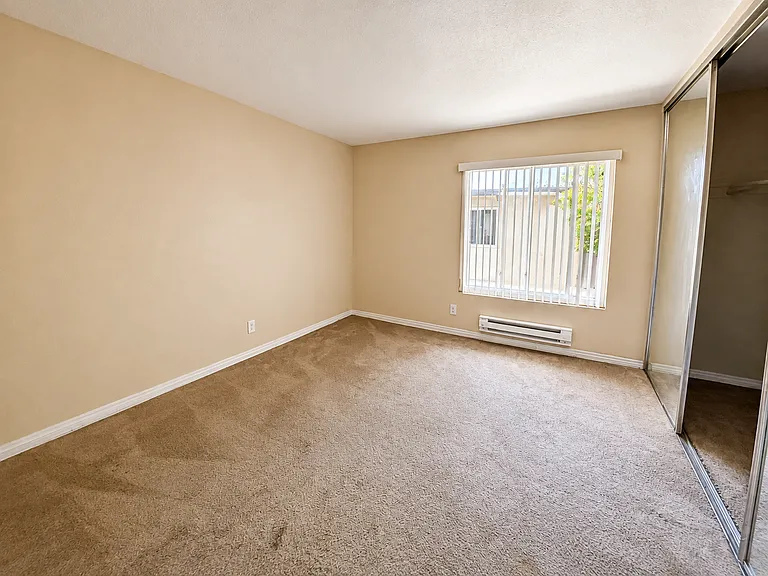 23314 Marigold Ave #S-202 — Photo 8