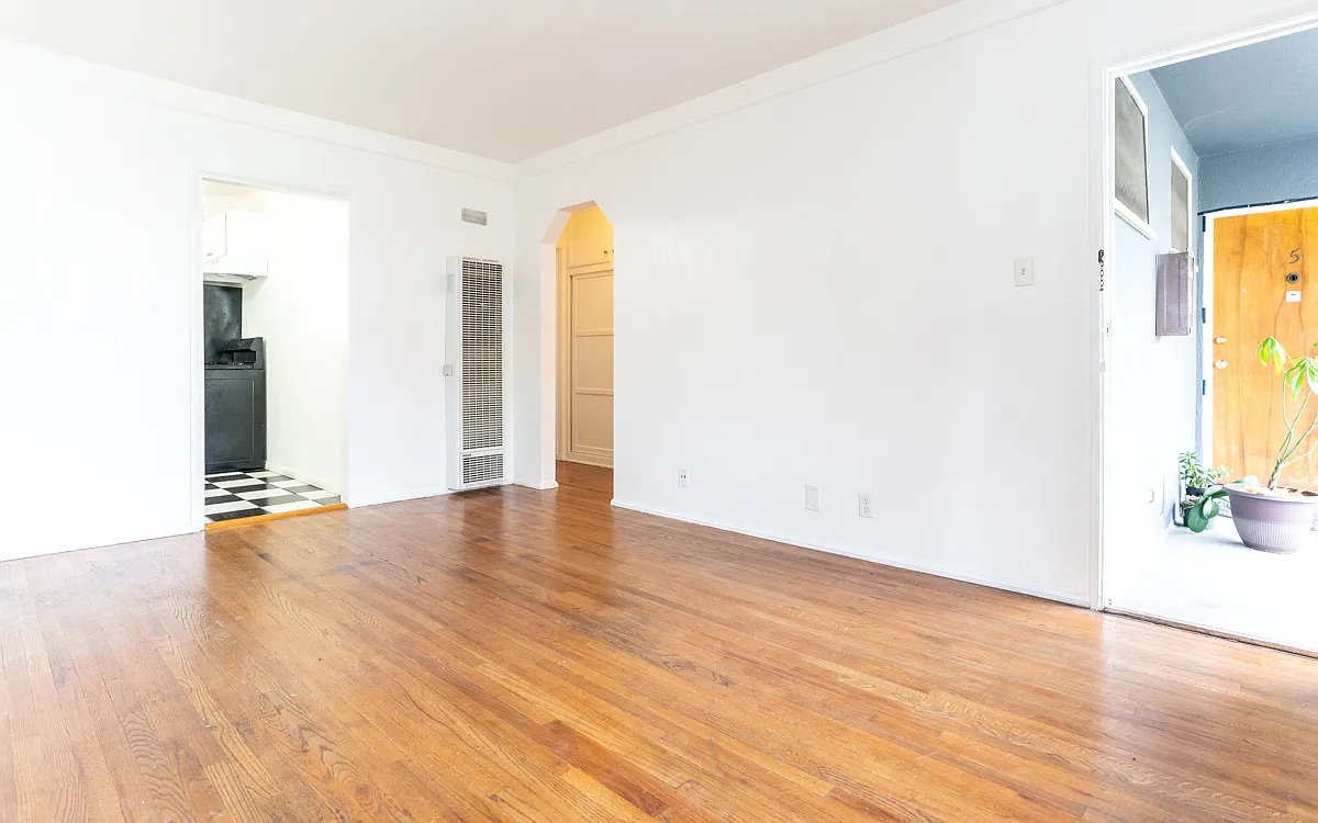 1 bed, 575 sqft, $1,795 — Photo 2