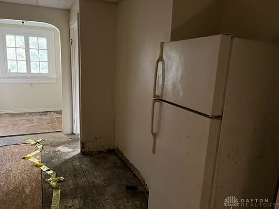 3rd image of 601 Cambridge Ave