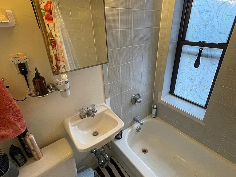 43 Ivaloo St #6 — Photo 15