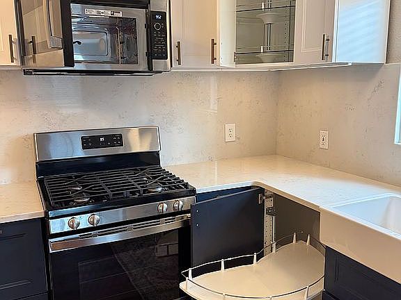 Great kitchen storage
