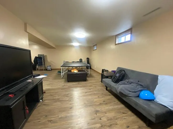 2 bed, 1672 sqft, $1,050 — Photo 2
