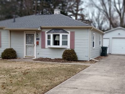 910 E Delaware Ave, Urbana, IL, 61801
