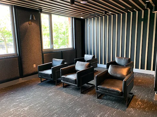 Rented by Nooklyn NYC LLC | media 72