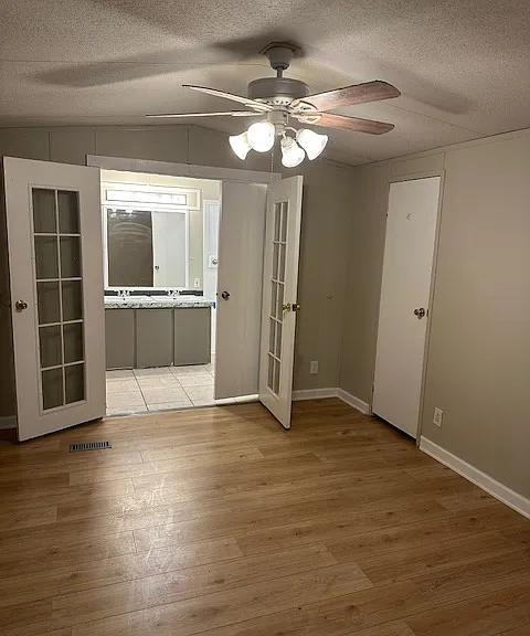 12227 Potranco Rd #6 — Photo 17