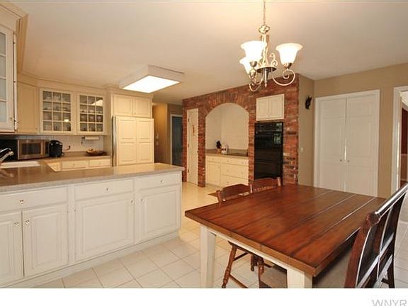 5th image of 6338 Woodland Dr