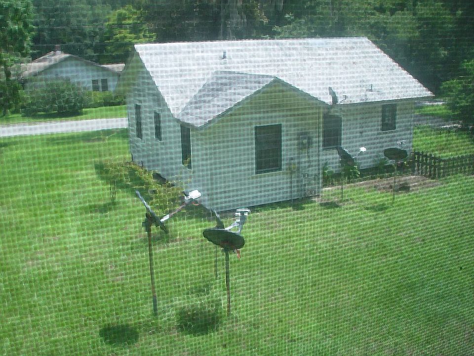 main house from carriage 