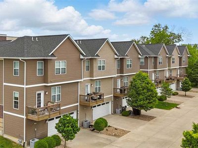 330 Clark Dr APT 2, Coralville, IA, 52241