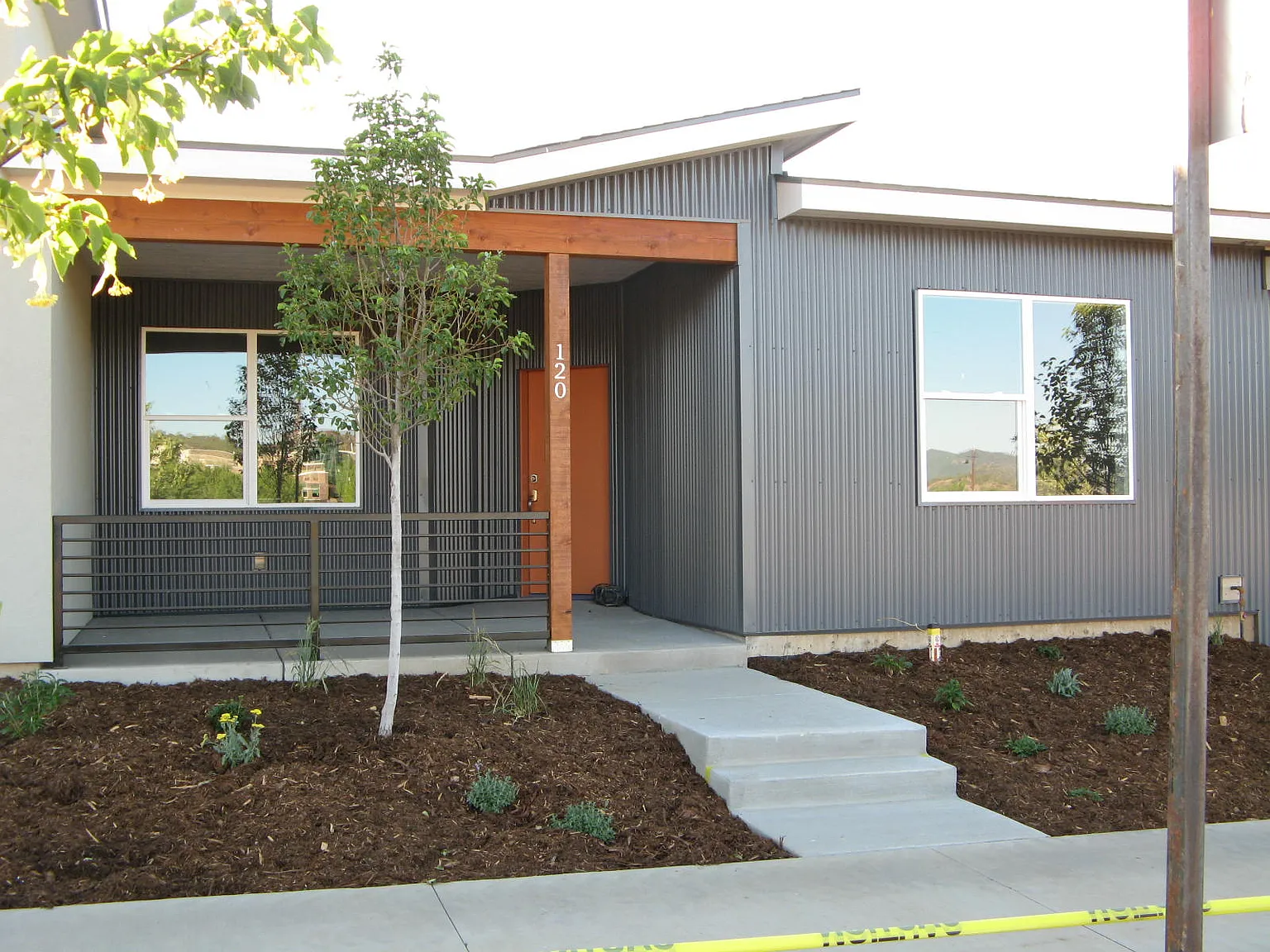 2 bed, 1331 sqft, $2,300 — Photo 4