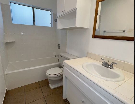 4th image of 2411 N Pattiglen Ave #2411