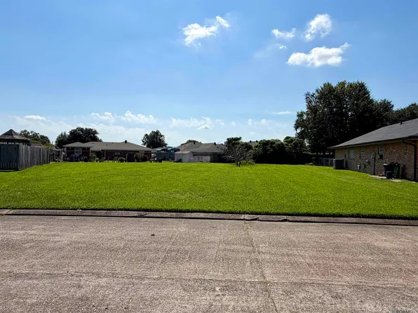 2018 Ray Dr, Houma, LA 70363