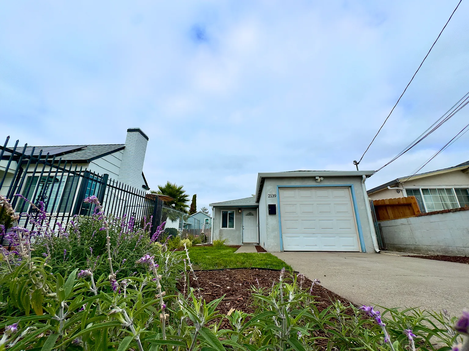 2 bed, 800 sqft, $2,650 — Photo 1