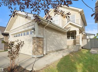 2533 Cole Cres SW, Edmonton, AB T6W 2A3