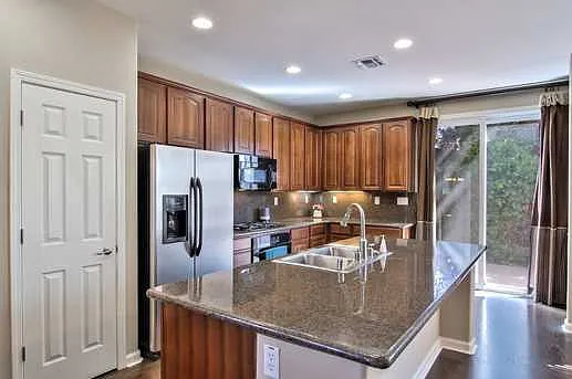 1796 Mammoth Way — Photo 7